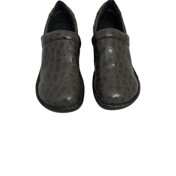 B.o.c. Womens Peggy Gray Patent Crocodile Round Toe Size 7.5 - Picture 2 of 10